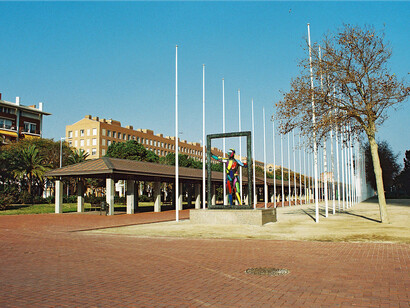 Parque del Puerto Olímpico, 2007. Todos los edificios de la Villa Olímpica fueron encargados a arquitectos ganadores de los premios FAD de arquitectura. La Villa Olímpica, Barcelona, España