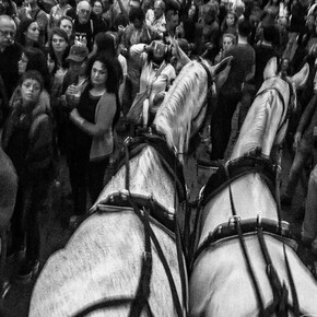 Kevin V. Ton, Eyes wide open, photo in exhibition. Courtesy of Leica Gallery Prague