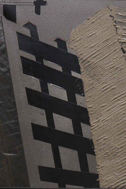 Una tartaruga in città, 2006, Tar, enamel & plastic combustion on canvas, 60 x 50 cm