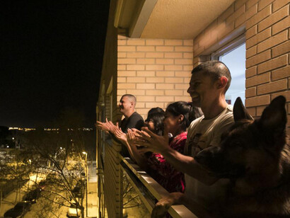 Durante los meses de confinamiento, millones de personas en toda España se dieron cita en sus balcones para agradecer al personal de salud
