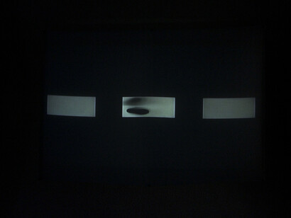 Nuno Viegas, *Following Your Steps*, imagem da exposição *Privado*, Convento de St. António, Loulé, 2014. Cortesia Mirian Nogueira Tavares
