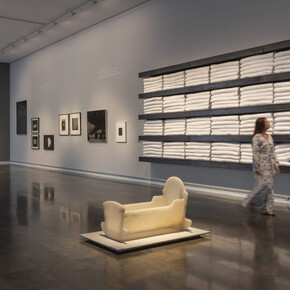 Various artists, Inhabiting the shadows, exhibition view. Courtesy of IVAM