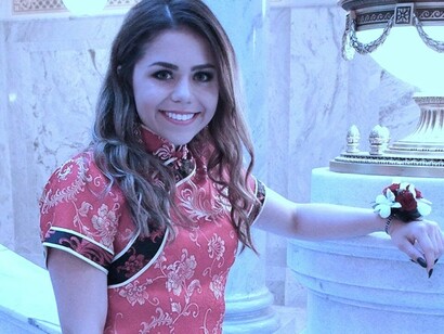 Keziah Daum decidió vestirse con un traje tradicional chino en su fiesta de graduación