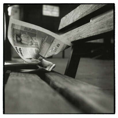 Immagini in bianco e nero all'interno del libro "Twenty weights,...please" di Sonia Marin a cura di Boîte Edizioni