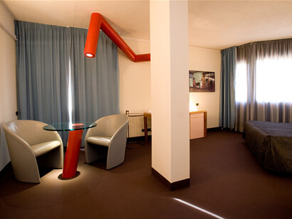 Innesti da camera, 2008, Takeawaygallery