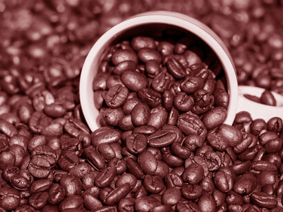 To match coffee with cheese appropriately, it is essential to keep in mind a balance of tastes and aroma