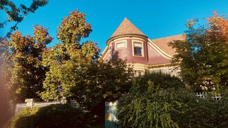 Historic Hawkins-Agnew House © Photo by John Macanas