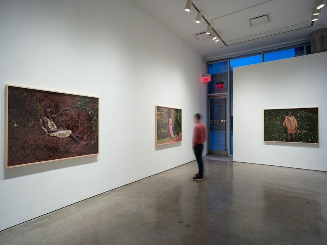 1994, Exhibition view. Courtesy of Yossi Milo Gallery