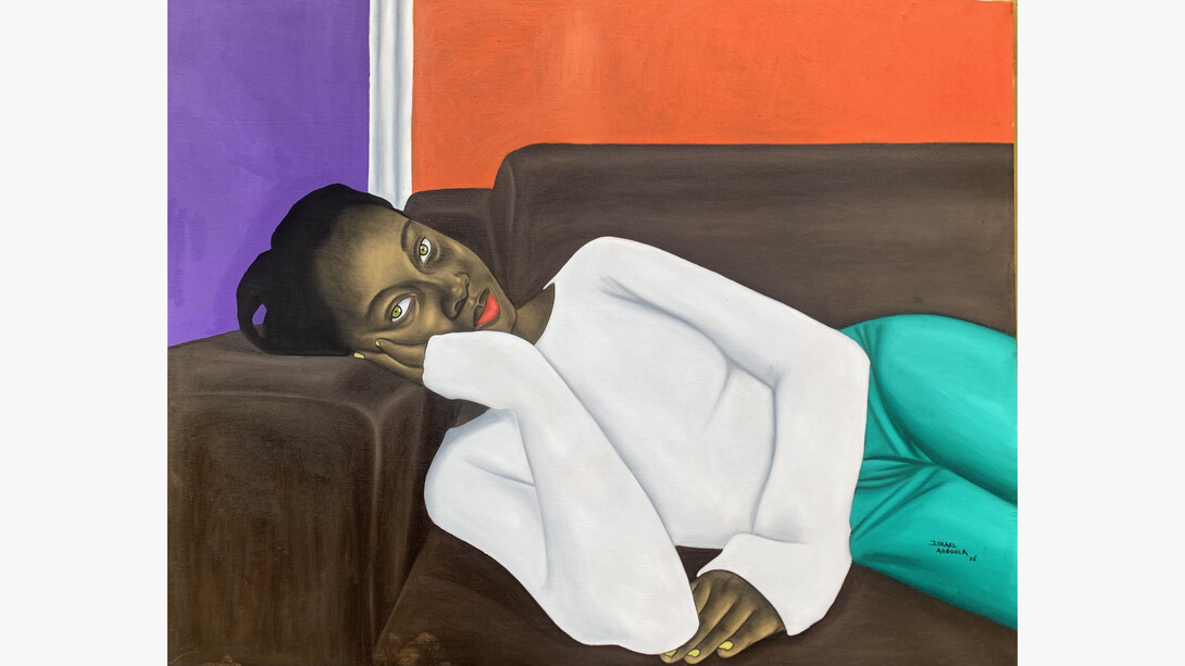 Israel Agboola, The Waiting Room II, 2023. Charcoal, oil, and acrylic on canvas, 47 x 58 inches. Courtesy of the artist and Allouche Gallery