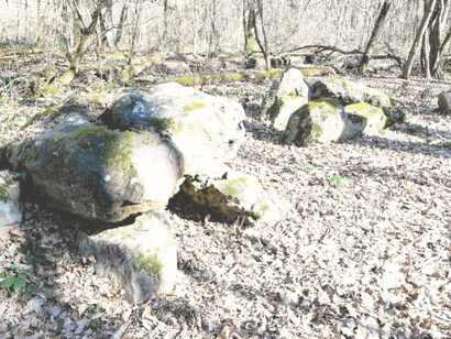 Dolmen de la notre Dame des roches (Yonne – France)