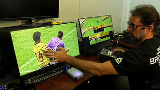 Guayaquil, October 23, 2017 (Andes).-Conmebol and representatives of MediaPro made the official presentation of the VAR (Video Arbitration Assistance), the system will be used during the match between Barcelona and Gremio in the first leg of the Copa Libertadores semi-final, photo:Andes/César Muñoz