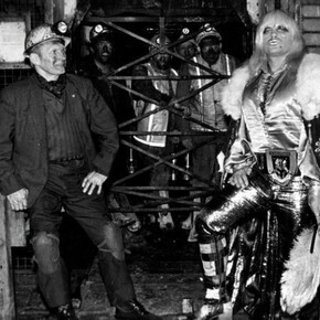 Adrian Street and his father, 1973, © Dennis Hutchinson