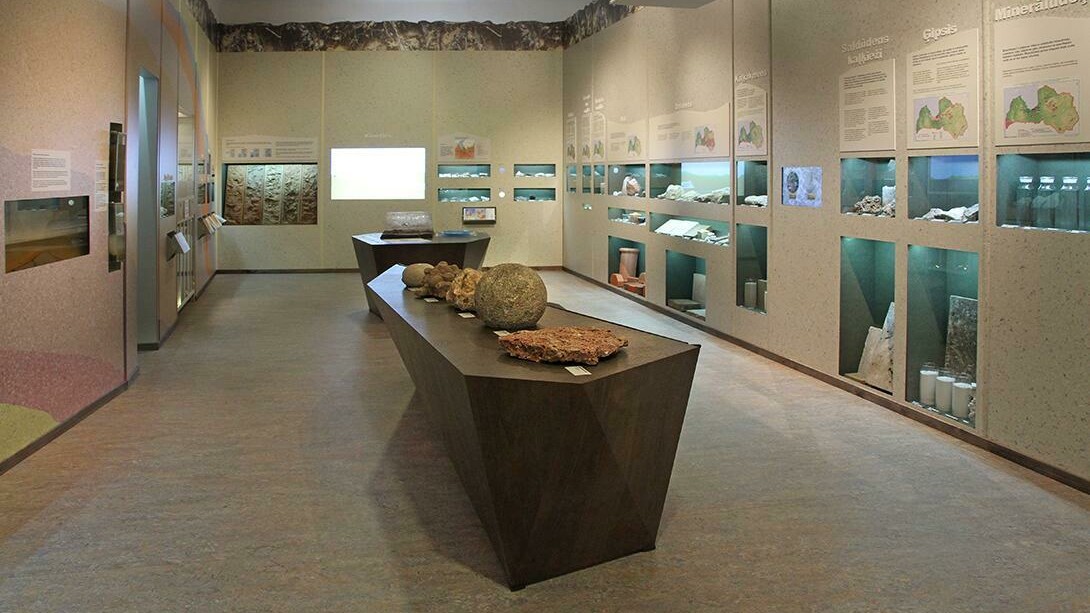 Geology of Latvia, exhibition view. Courtesy of the Latvian National Museum of Natural History