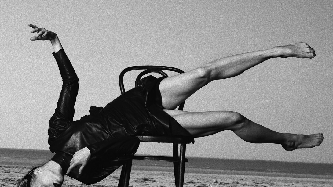 Kristen McMenamy, Le Touquet, France, 2009. © Peter Lindbergh. Courtesy Gagosian Gallery