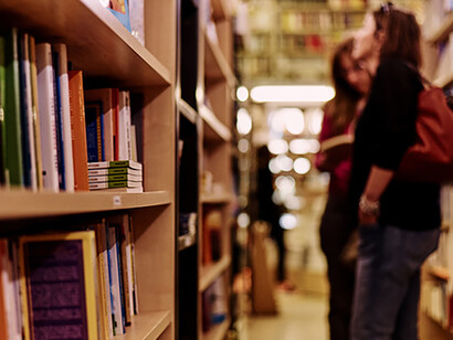 Le librerie testimoniano la speranza che la cultura e il libro possano dare un fondamentale contributo di riflessione e di rinnovamento