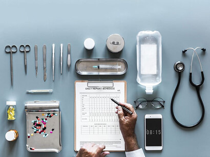 Nell’ambito medico il primo contatto con il mondo della narrazione avviene nel momento in cui lo studente inizia a raccogliere l’anamnesi