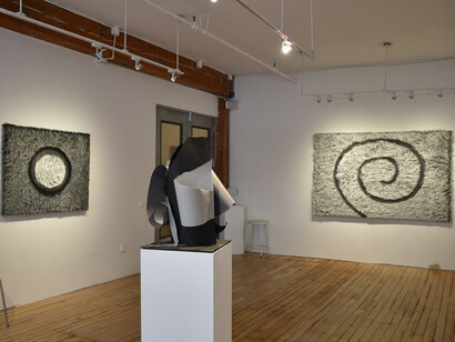 Illusive Presence. Courtesy of Carter Burden Gallery