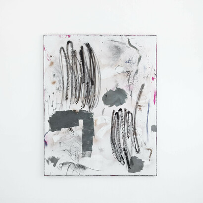 Henning Strassburger, s.l.u.t., 2014, oil, charcoal and laquer on canvas, 150 x 120 cm - Courtesy Studiolo, Milan, Photo Filippo Armellin