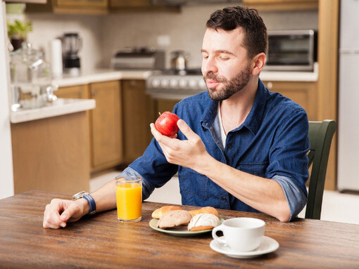 Ricordarsi di masticare più volte ogni cibo