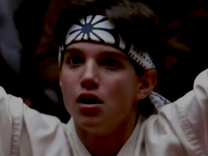Una de las escenas más recordadas:Daniel a punto de ganar su combate con la Técnica de la Grulla,