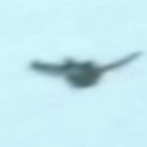 Josh Azzarella / Untitled #8, 2004 / Video, edition of 7 + 3 APs / Duration: 2 minutes, 31 seconds