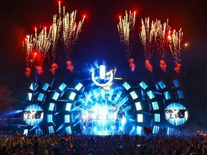 Ultra Music Festival. Escenario futurista