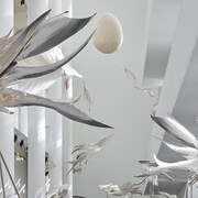Petrit Halilaj y Álvaro Urbano, Ensamble lunar para mares en alza, vista de exhibición. Cortesía de Museu d’Art Contemporani de Barcelona