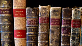 Diversas ediciones del diccionario de la lengua castellana