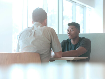 ¿Qué es técnicamente el diálogo y que es un «debate»? 