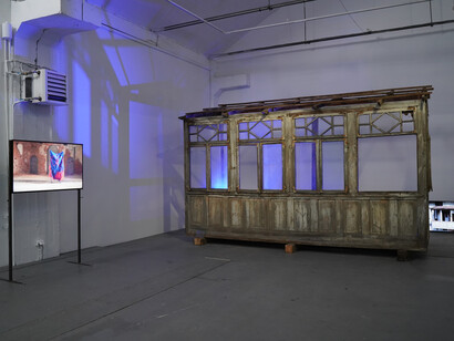 Magdalena Ciemierkiewicz, Dowry, exhibition view. Courtesy of Galeria Labirynt 