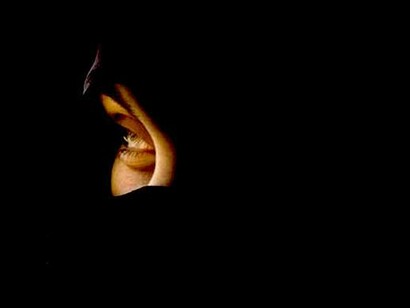 Una mujer en Irán, ese país una y otra vez considerado miembro del «eje del mal»