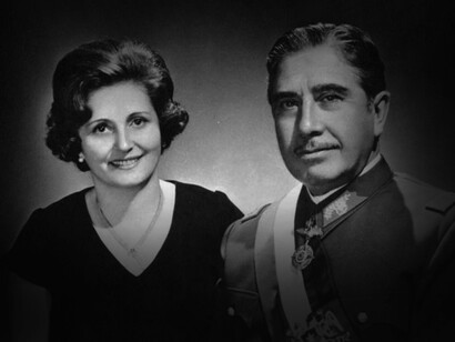Lucía Hirirat y Augusto Pinochet