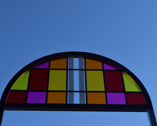 Daniel Buren. Courtesy of Museo de Arte Moderno de Bogotá