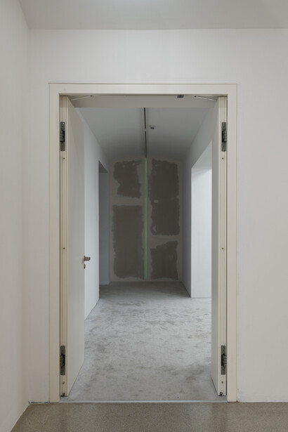 Jeremy Shaw, Towards logarithmic delay, ausstellungsansicht. Mit freundlicher genehmigung der Secession