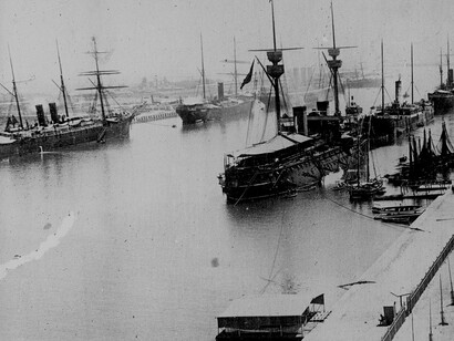 Flota española del Almirante Cámara anclada en el canal de Suez a finales del siglo XIX: la guerra hispano-estadounidense puso fin a la presencia española y dejó a buena parte de la región bajo tutela norteamericana