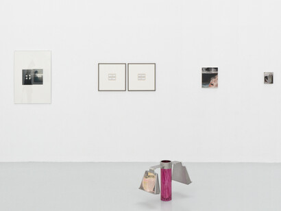 Various artists, An incomplete survey on portraiture vol. 1, exhibition view. Courtesy of Galerie Hussenot