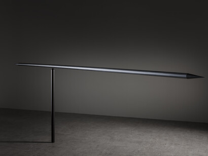 L. Bomben, Dardo, 2017, alluminio, cm 400 x 100 x 4. Ph Marco Diodà. Courtesy l'artista