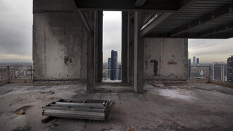 Marco Garofalo – Milano vista dalla torre Galfa in ristrutturazione
