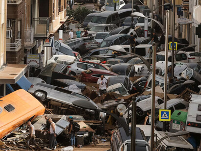 El mundo, en realidad, somos nosotros y nuestro entorno y lo estamos destruyendo, nos estamos destruyendo, región valenciana, España