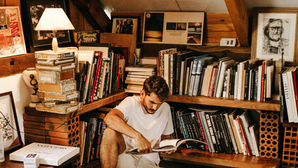 Descubres que tus obligaciones te impiden ser el ávido lector que has sido siempre, aunque de cuando en cuando te sorprendes a ti mismo leyendo sin parar durante cinco, seis, siete horas seguidas