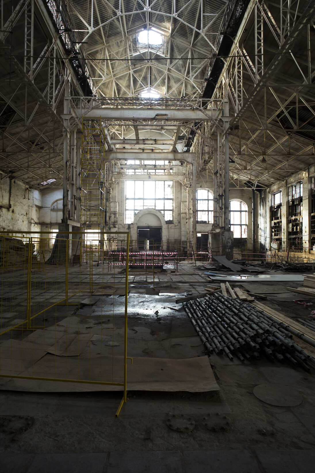 Geometry Of Now, GES-2. Photograph by Sergey Sapozhnikov