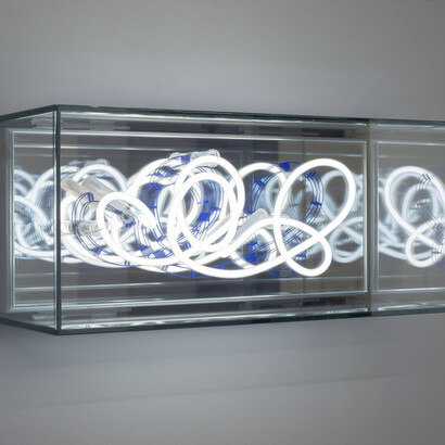 Brigitte Kowanz, Introduction of the Euro 01.01.2002 - Biennial Edition, 2017, Neon, Spiegel, Ed. 1/9 + 2 AP, 20 x 45 x 19 cm / 7 7/8 x 17 3/4 x 7 1/2 inches