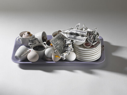 Bertozzi & Casoni, Avanzi, 2000, ceramica policroma, cm. h. 16 x 40 x 26. Courtesy of Pinacoteca Civica di Ascoli Piceno