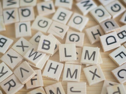 Gioco dello scarabeo: associare parole alla matematica