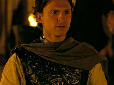 Tom Holland è Telemaco, figlio di Ulisse e Penelope, nel film "The Odyssey" di Nolan