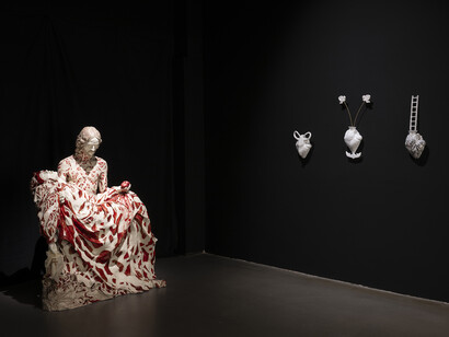 Manuel Expósito, Conexiones, relaciones, revelaciones, vista de exhibición. Cortesía de ADN Galería. Foto por Roberto Ruiz
