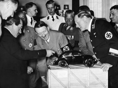 Ottobre 1935 - Porsche, Hitler e un modellino