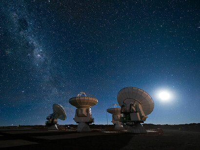 Antenas en el Observatorio ALMA (Desierto de Atacama)