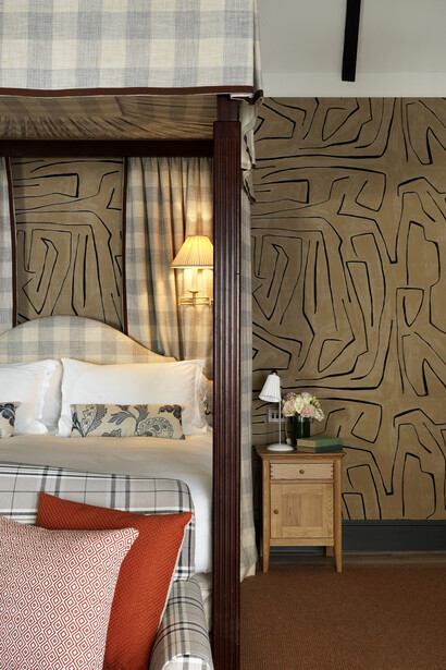 The Stafford London - Carriage House Junior Suite - Stubbs Bed Side