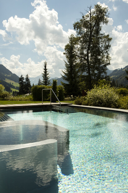 The large therapeutic Jacuzzi outside